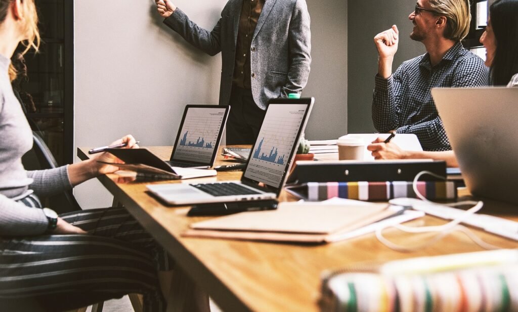 10 Lucrative Careers Thriving in 2024—Even as AI Takes Over