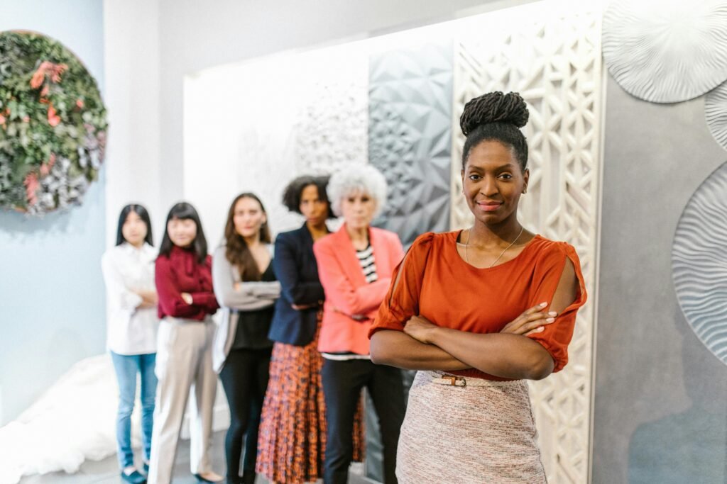 5 Proven Strategies for Women Aspiring to Break the Glass Ceiling