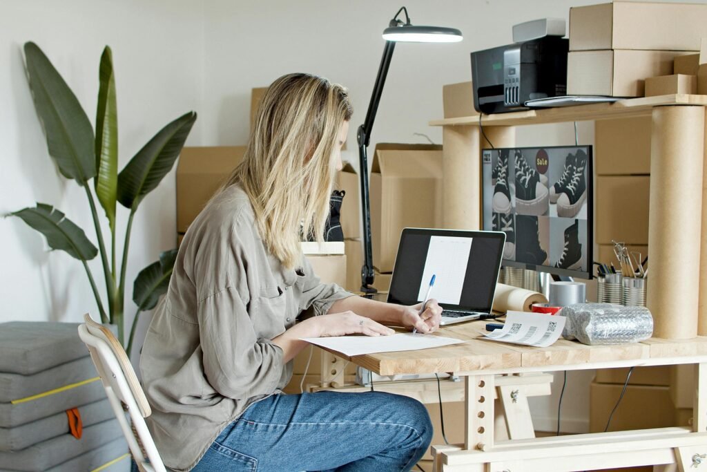 How to Launch a Profitable AI Side Hustle in 2025 and Beyond