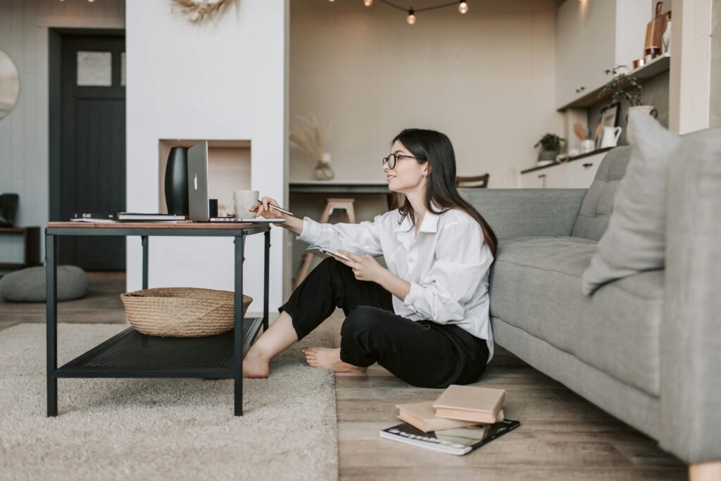 19 Essential Tips for Aspiring Entrepreneurs: When Is the Right Time to Launch?